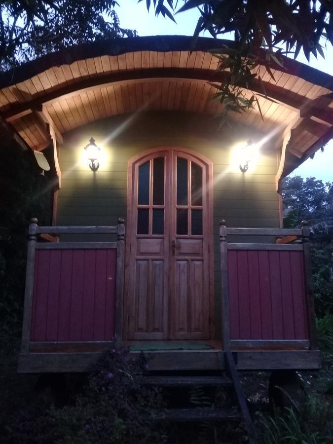 Hosteria La Roulotte - Mindo Εξωτερικό φωτογραφία